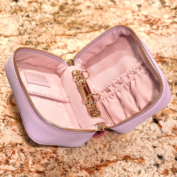 TRISH MCEVOY | Medium Power of Makeup® Planner in Lilac/Pink - Picture 6 of 8